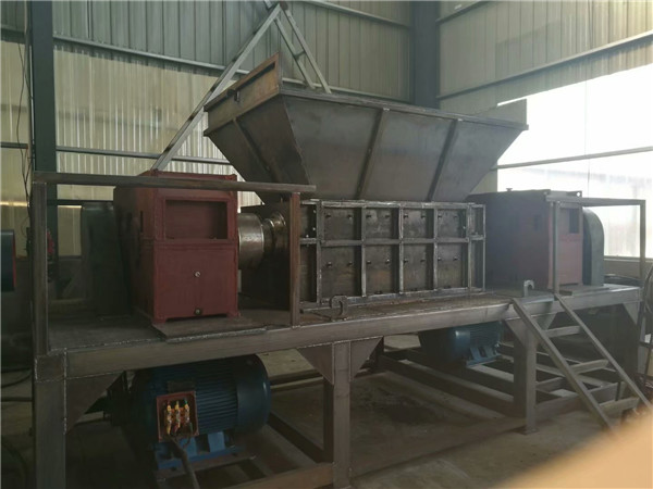 金屬撕碎機(jī)